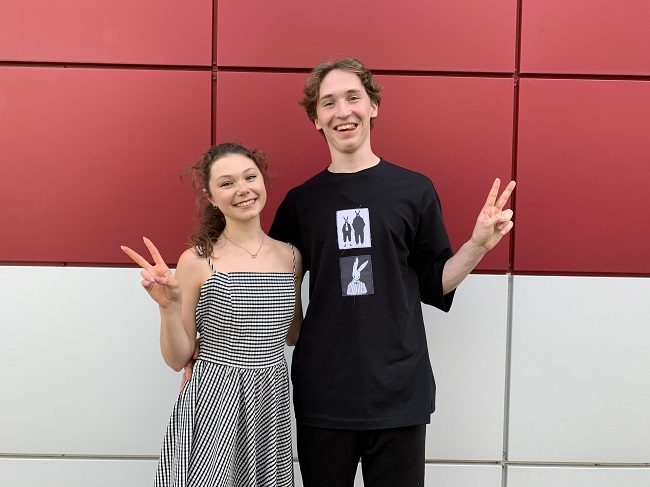 https://i.ibb.co/hxCDX49w/Tihonova-Lysov.jpg