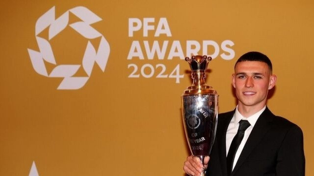 Tiền vệ Phil Foden được vinh danh cầu thủ xuất sắc nhất Ngoại hạng Anh 2023 24