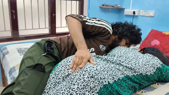 Vidhwa Chachi or bhatije kaa pyaar