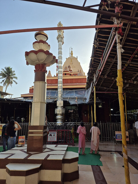 Mahalakshmi Temple.jpg