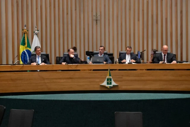 CLDF homenageia profissionais de Educa&ccedil;&atilde;o F&iacute;sica e refor&ccedil;a debate sobre valoriza&ccedil;&atilde;o da categoria