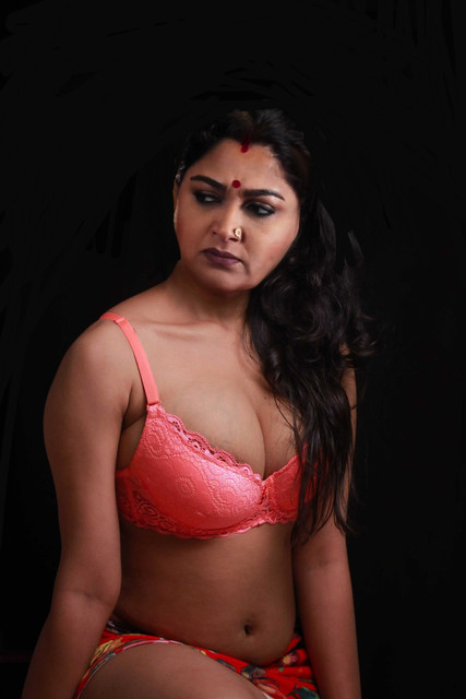 குஷ்பூ