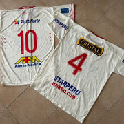 un3