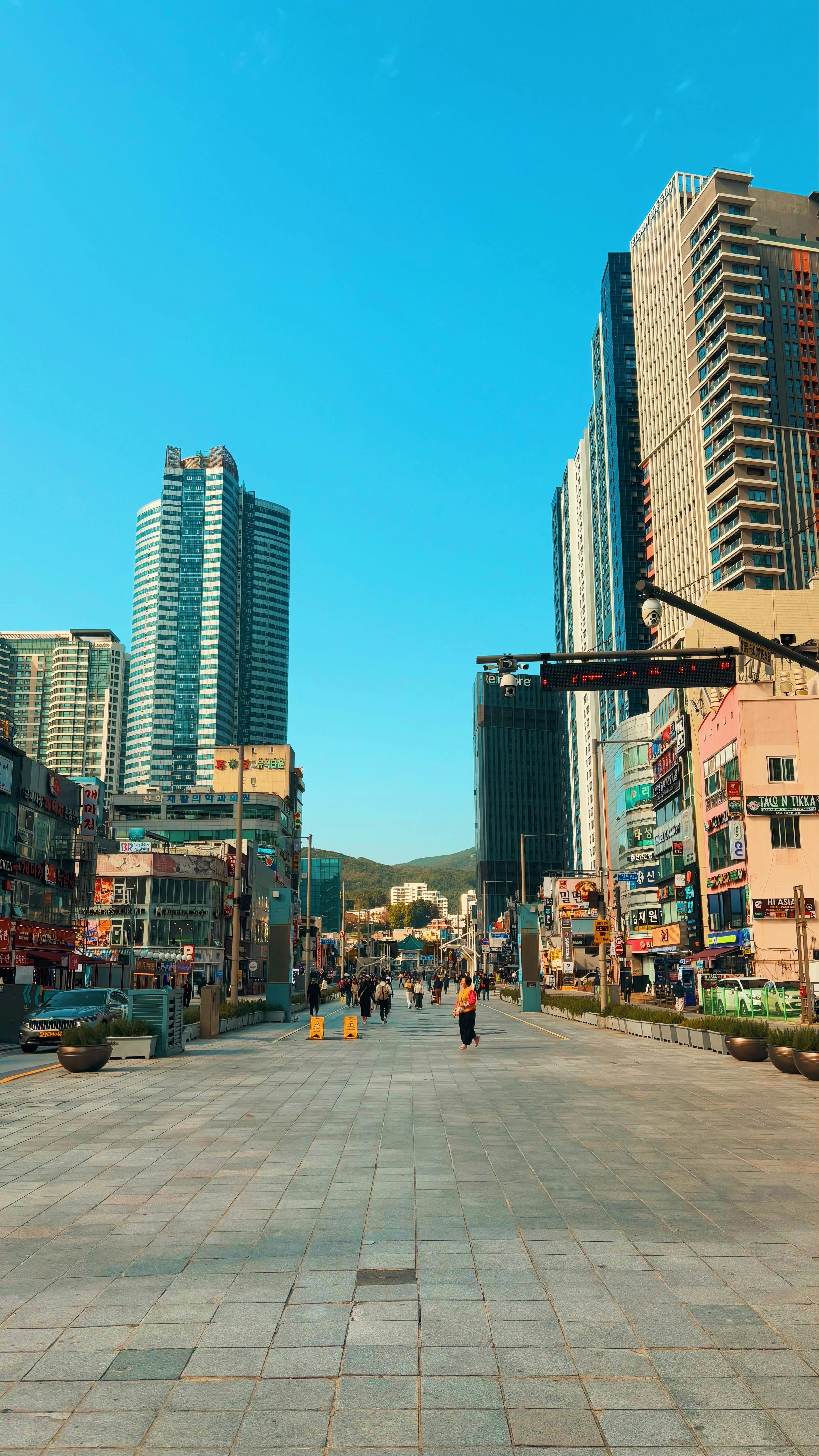 새벽 5시 출근하는 30대 직장인을 위한 층간소음 걱정 끝나는 무선 진공 청소기 관련 자료 1