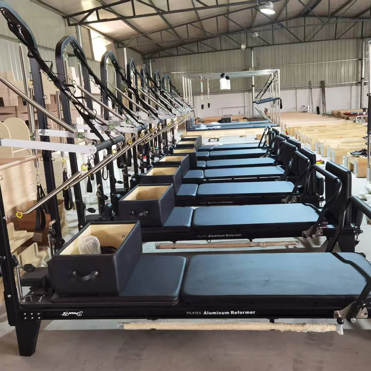 Premium Commercial Pilates Reformer with Tower Aluminum Pilates Reformer Machine  for Pilates Studio & Gym Use Durable