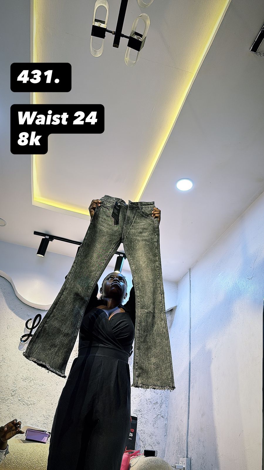 Waist 26