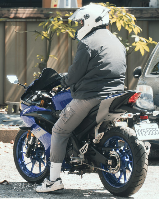 R15V3-1