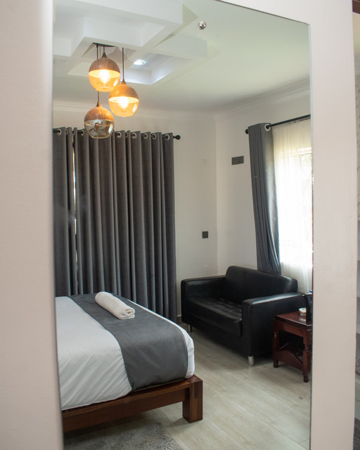 Ckay's Homes furnished accommodation photograph 9