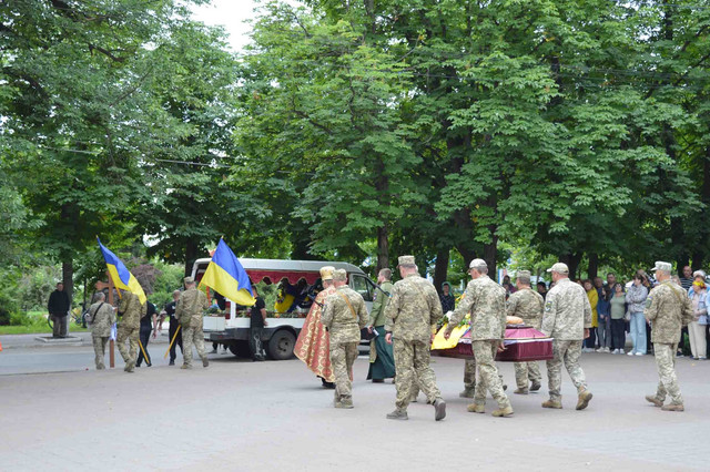 Похорон солдата Мальцева В ячеслава в Олександрівці (1).jpg