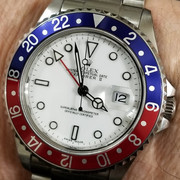 15840469677425