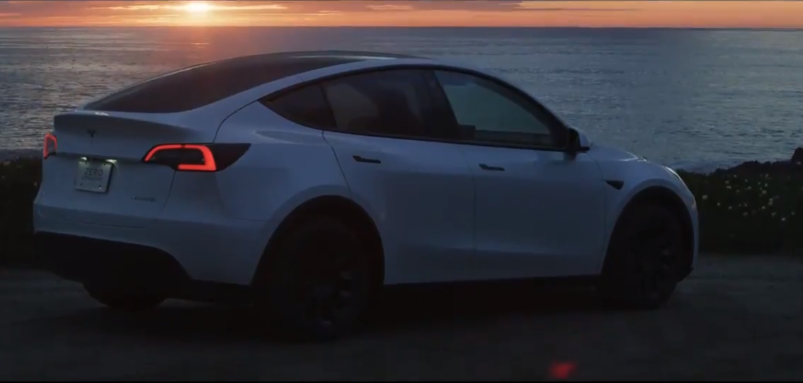 TESLA-MODELO
