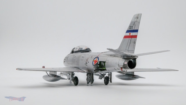 sabre-6.jpg