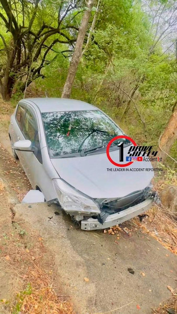 රජමාවතේදී රන්දෙනිගල වේල්ල ආසන්නයේදී මෝටර් රථ රියදුරෙකුට නින්ද යාම නිසා මාර්ගයෙන් ඉවතට පැනීමෙන් අනතුරක් සිදුවෙයි