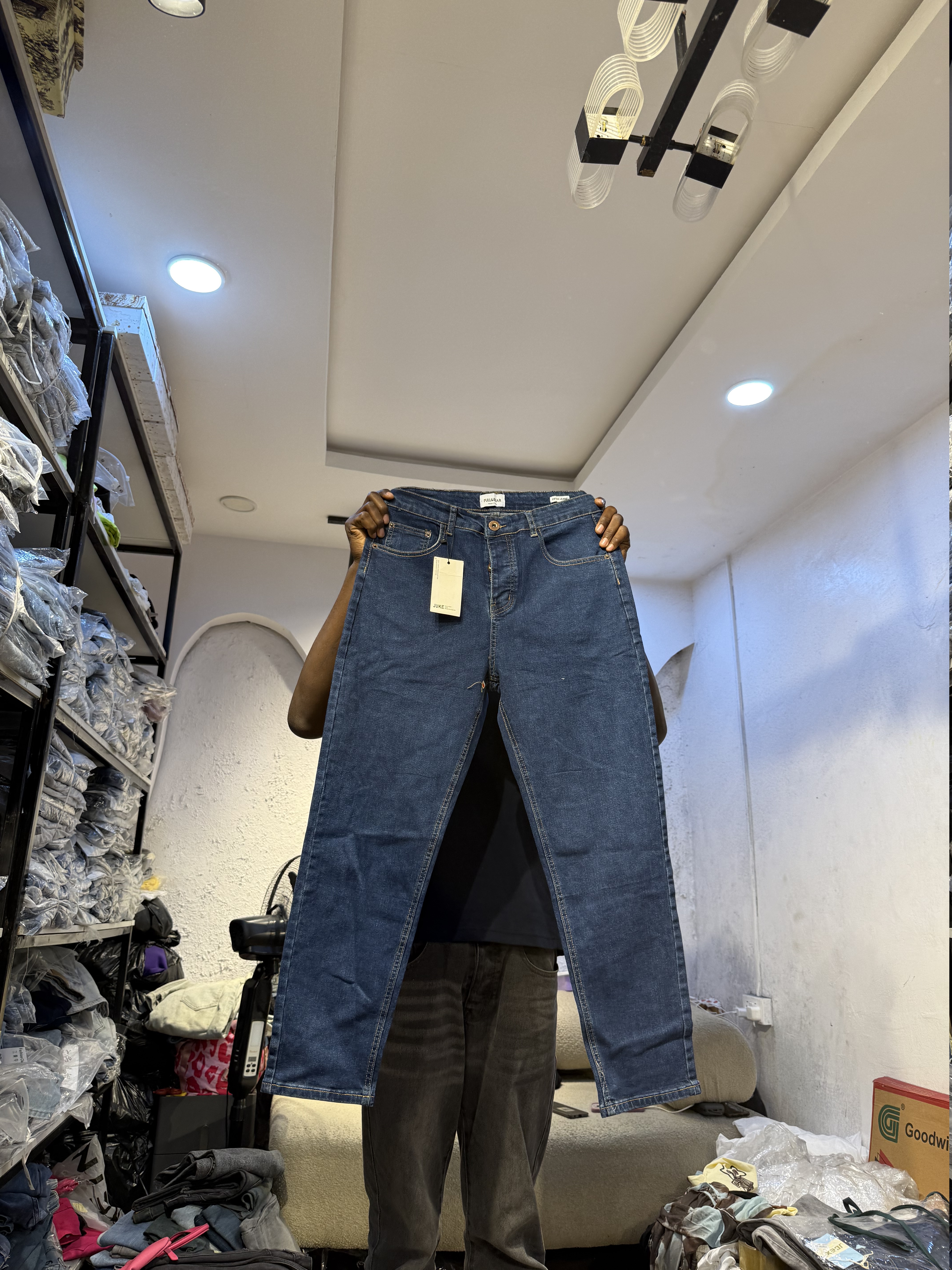 Waist 32