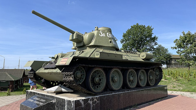 https://i.ibb.co/jPzX6qj2/1943.jpg