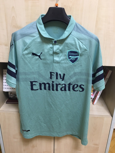 arsenal-18-third