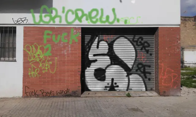 Graffiti artwork by Rickertos