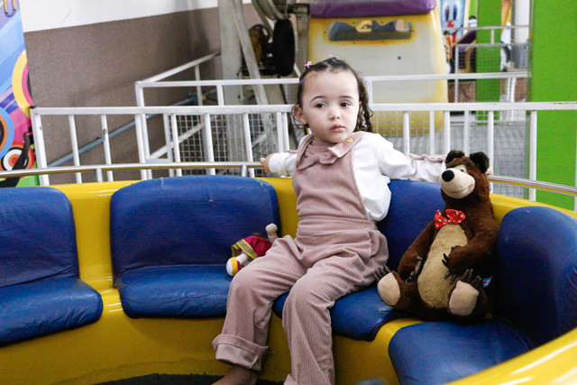 (76)