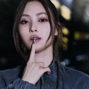 ryu jin itzy 1391542