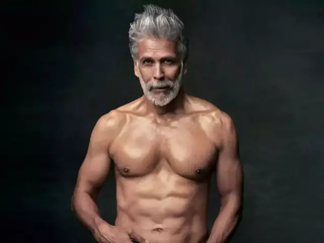मक्के केँ खेत मे मक्के केँ खेत मे