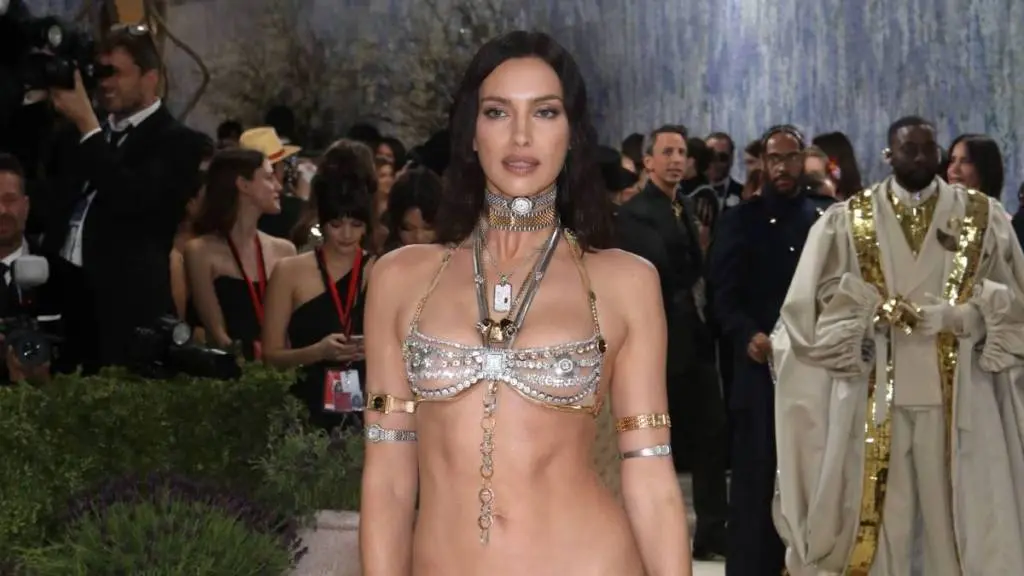 Irina Shayk Sizzles in Spain with a Bikini