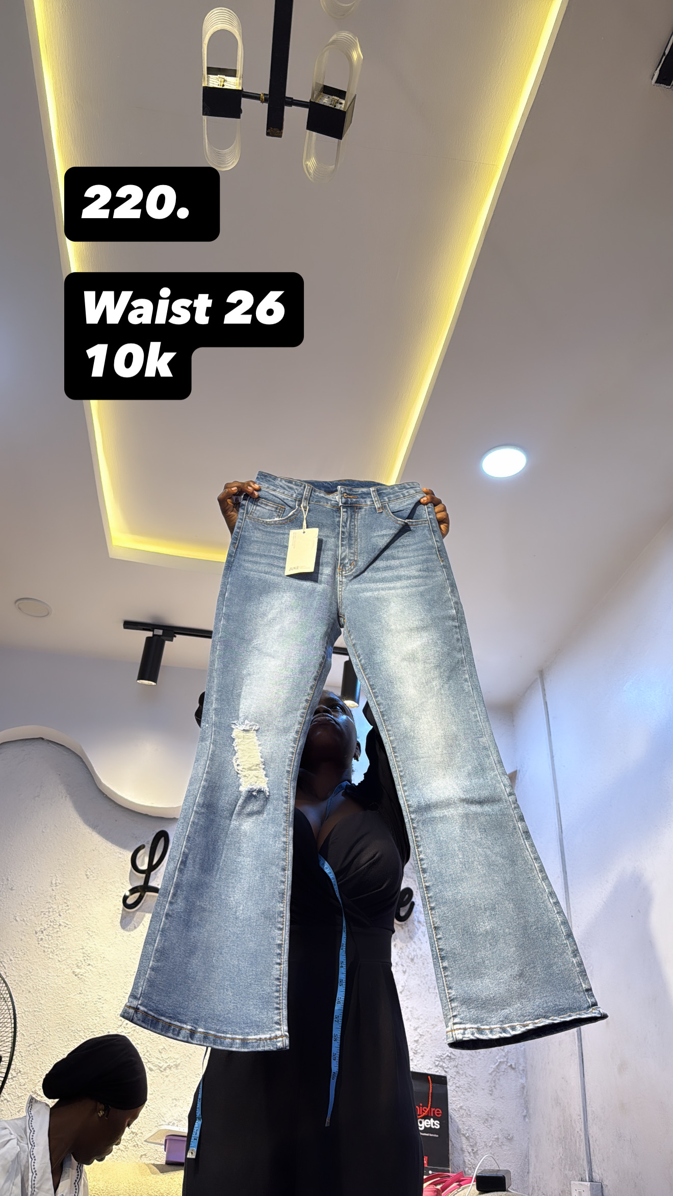Waist 26