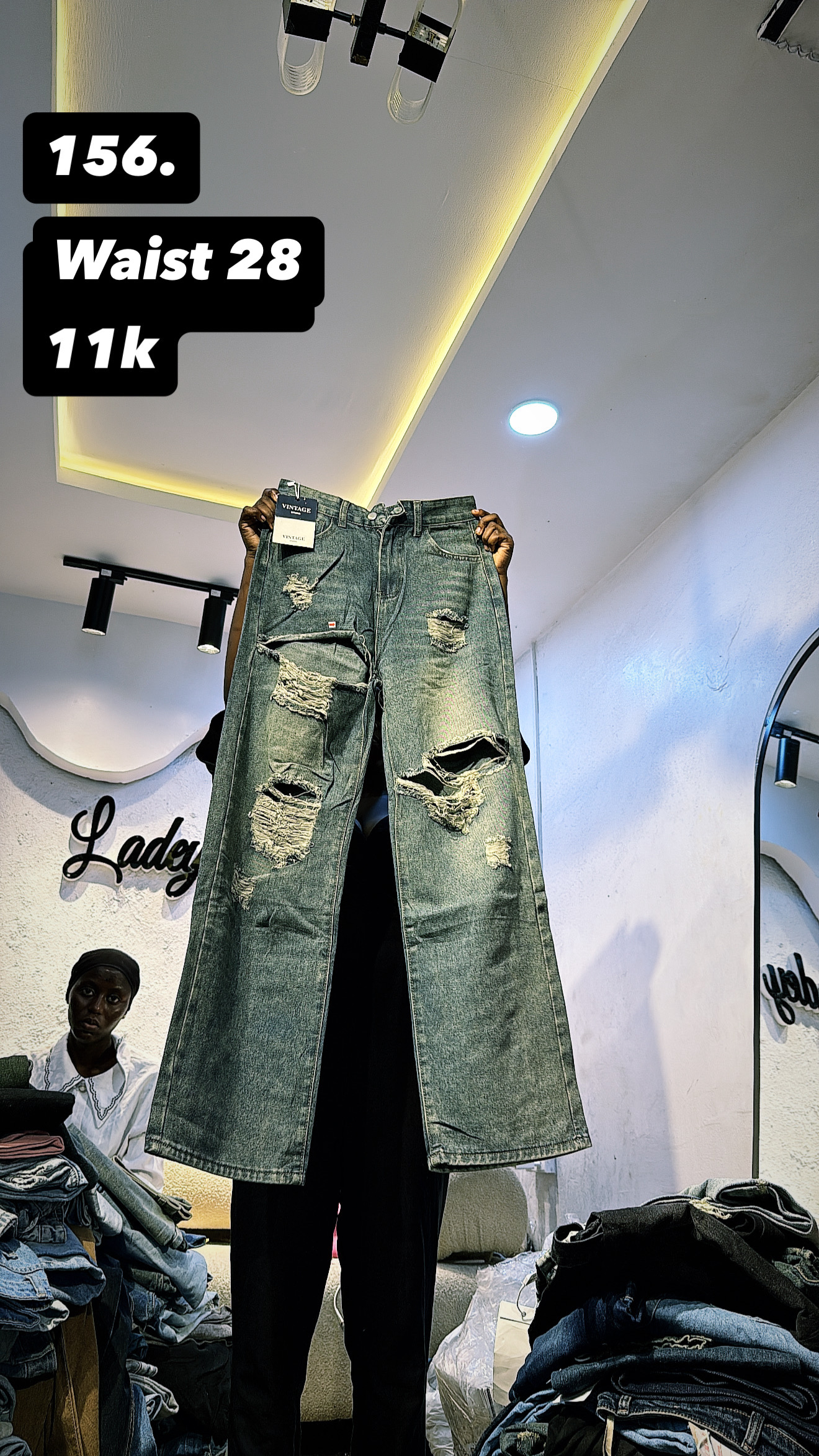 Waist 28