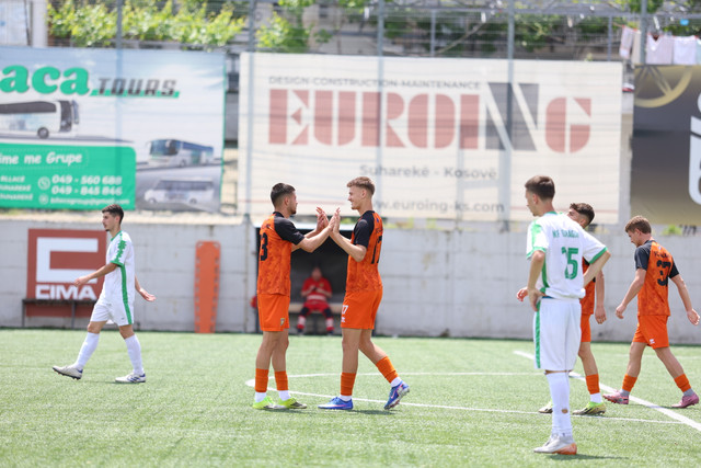 469A7404
