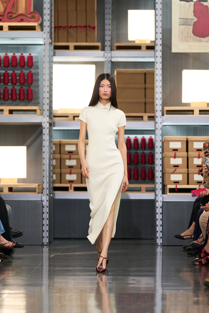 LOOK 03.jpg