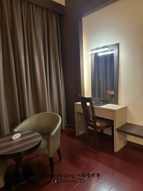 Golden View Hotel2.webp