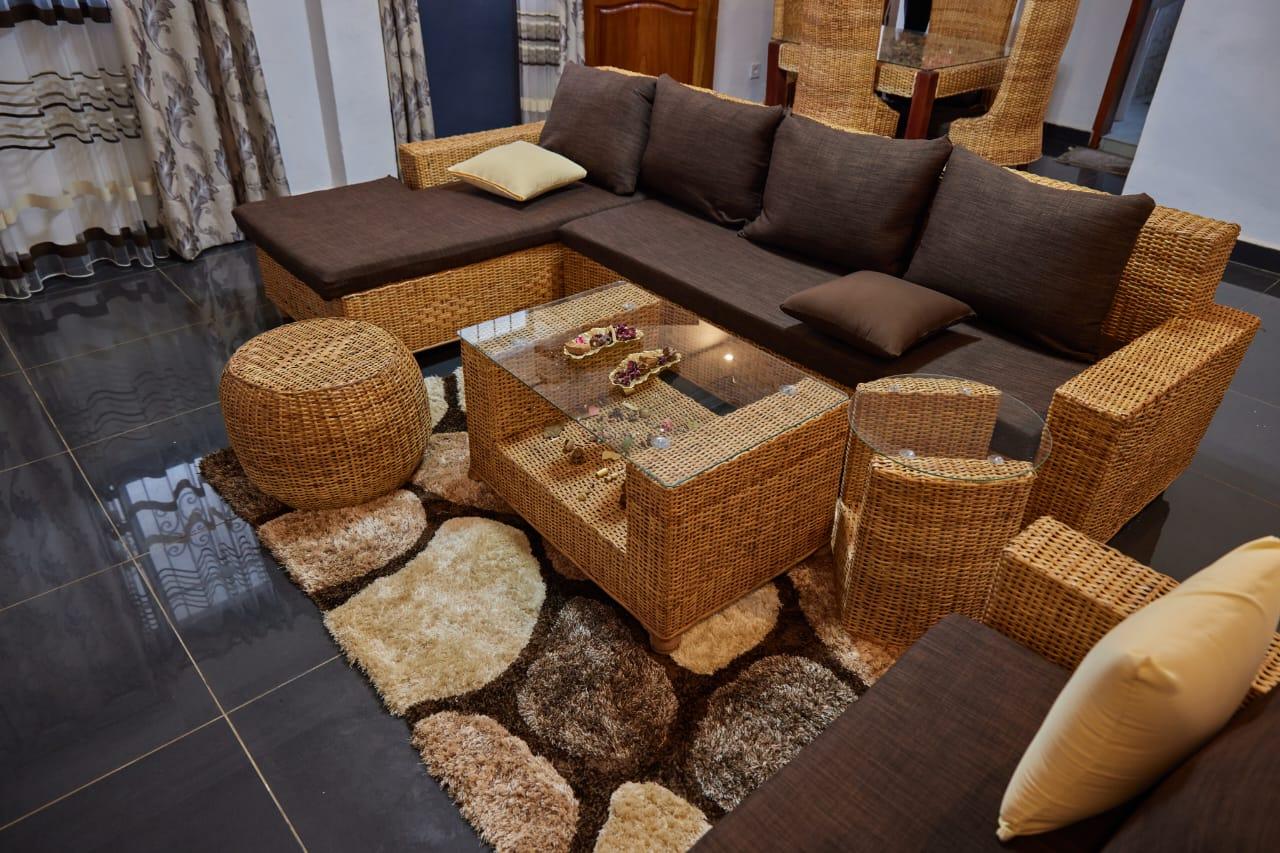 Appartement meublé à louer à Santa Barbara, Yaoundé - 30000 FCFA/nuit