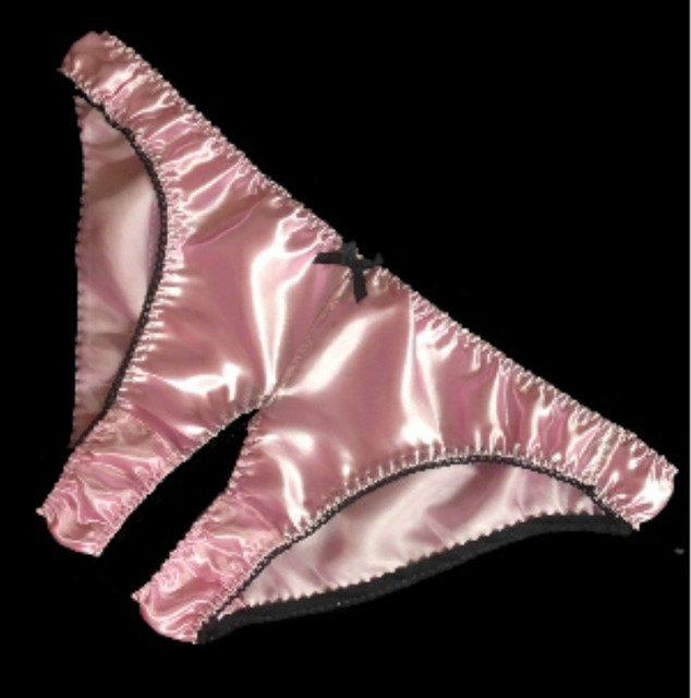 Split-Crotch-Panties-1.jpg
