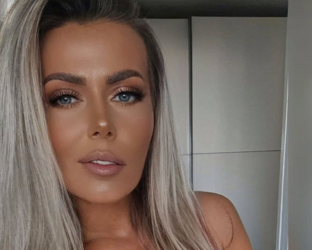 Klaudia-Rojek-Wallpapers-Insta-Fit-Bio.jpg