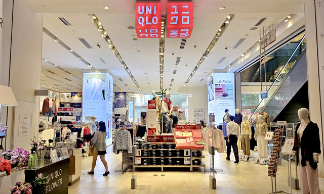 Entrance and interior of UNIQLO Orchard Central Global Flagship in Singapore
