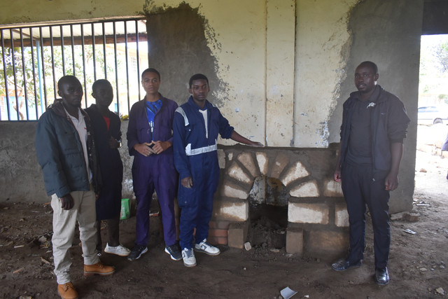 Masonry and building students