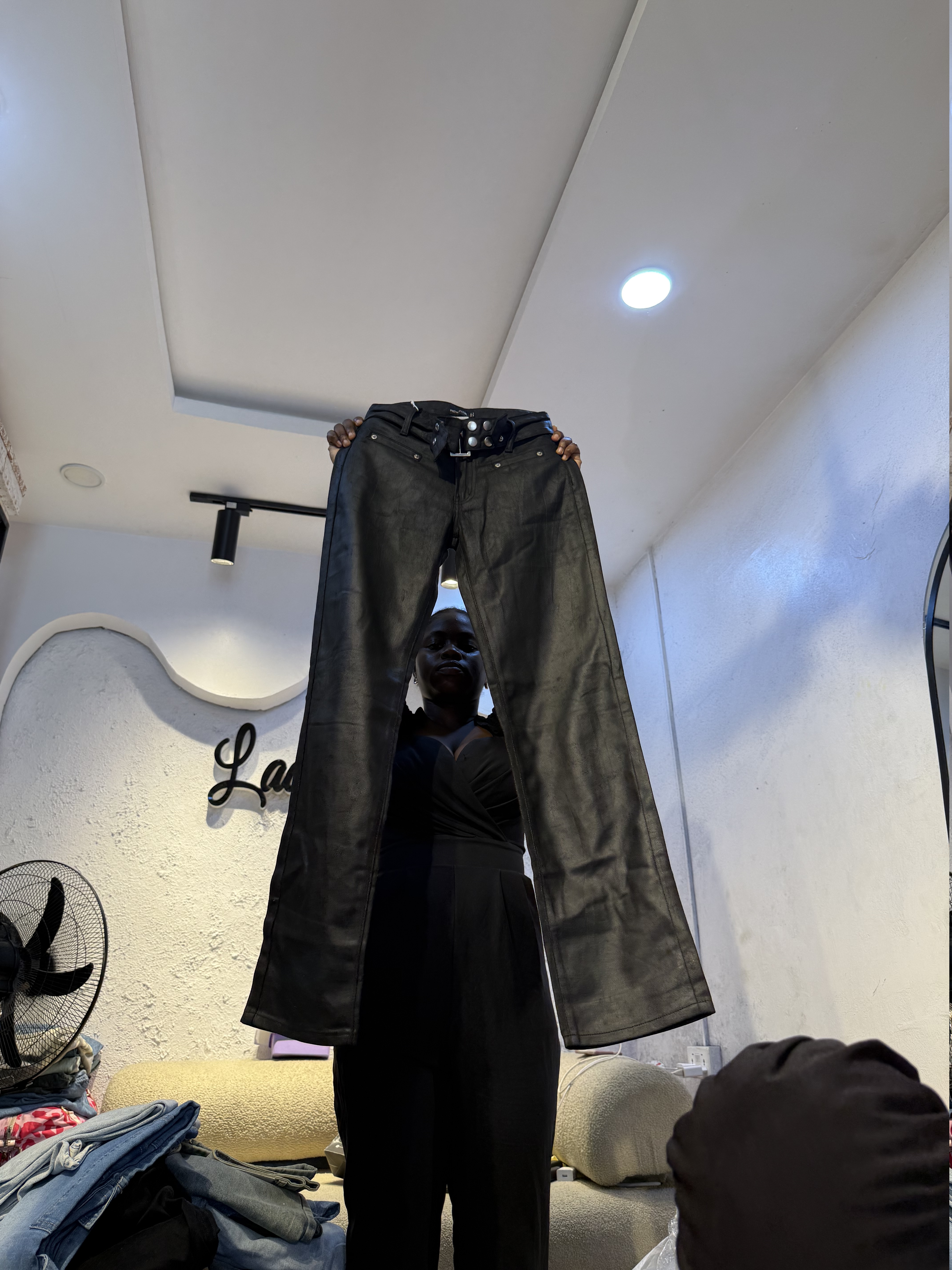 Waist 28