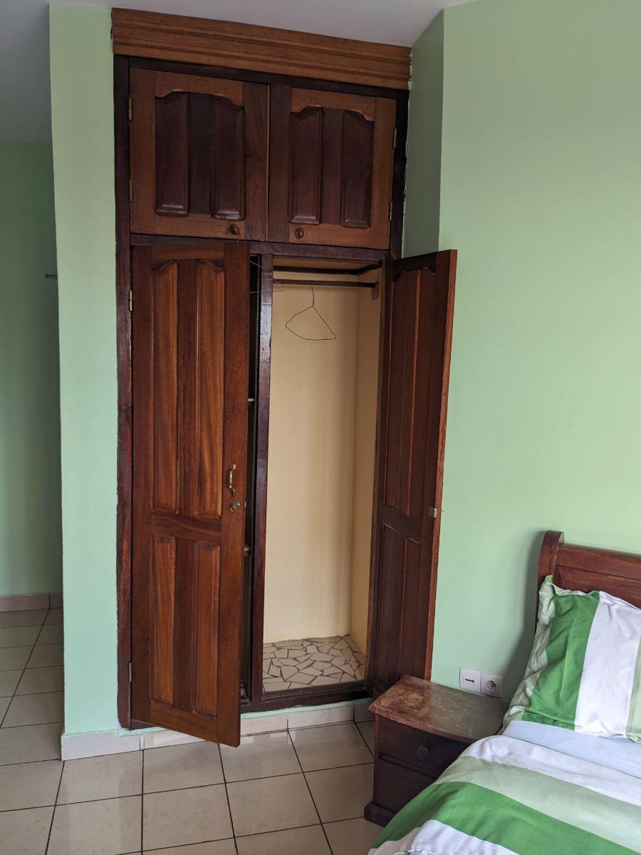 Chambre meublée à louer à Yaoundé - 18000 FCFA/Jour