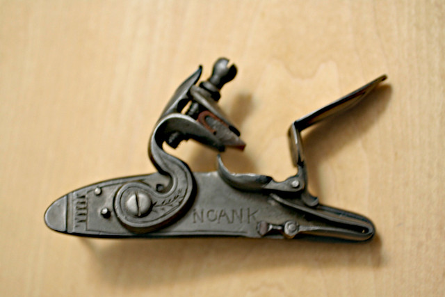 round-tail-flint