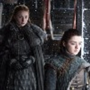 Arya-and-Sansa-Winterfell-Ramparts