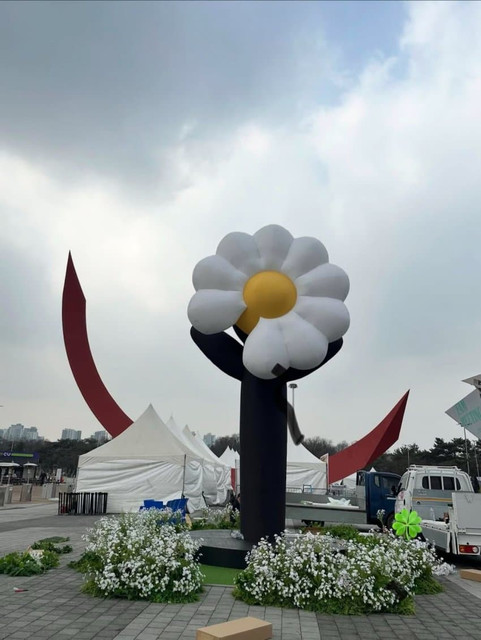 지드래곤 𝙈𝙄𝘾𝙃𝙄𝙉 팬미팅 역조공 근황..jpg | 인스티즈