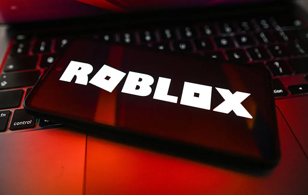 Roblox se confruntă cu presiuni pentru a îmbunătăți măsurile de siguranță pentru utilizatorii tineri