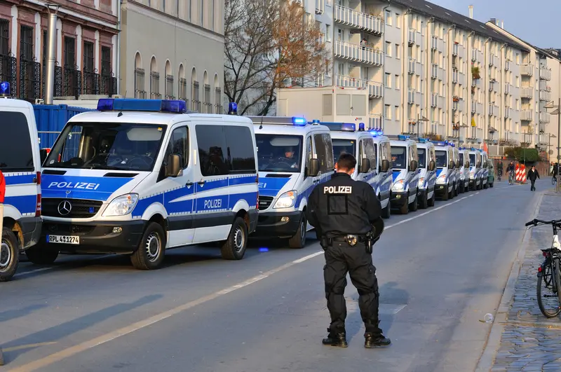 Scandalul mașinilor dispărute: Investitor german acuză politicieni și justiția română