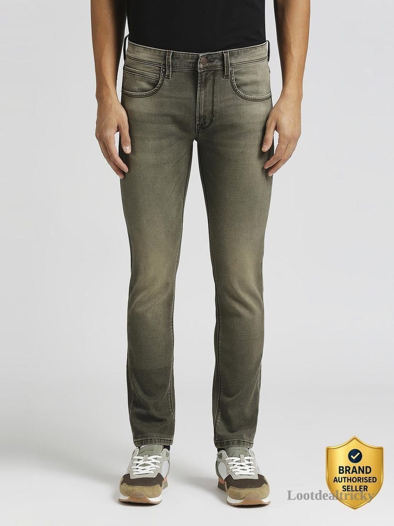 82 Pepe Jeans – Just ₹878 | Loot Lo