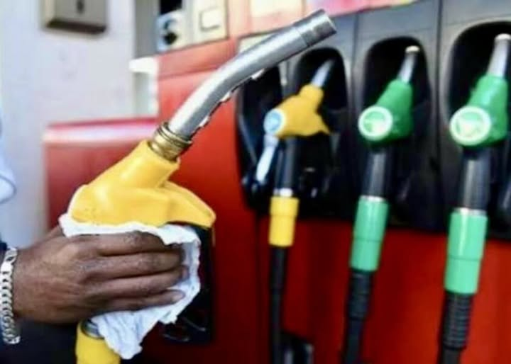 Illustration - UEMOA : Bénin, Côte d'Ivoire, Mali et Guinée-Bissau augmentent leurs prix à la pompe, pendant que Togo et Burkina résistent, qui craquera en premier ?