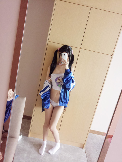 23
