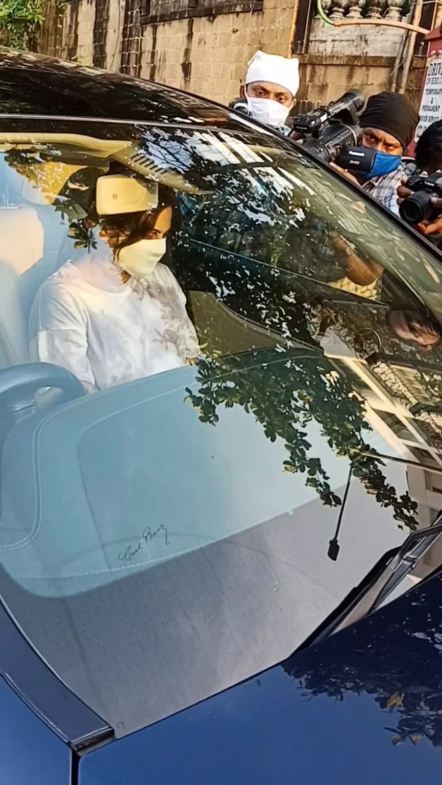 înălțime: 1135px; lățime: 640px;