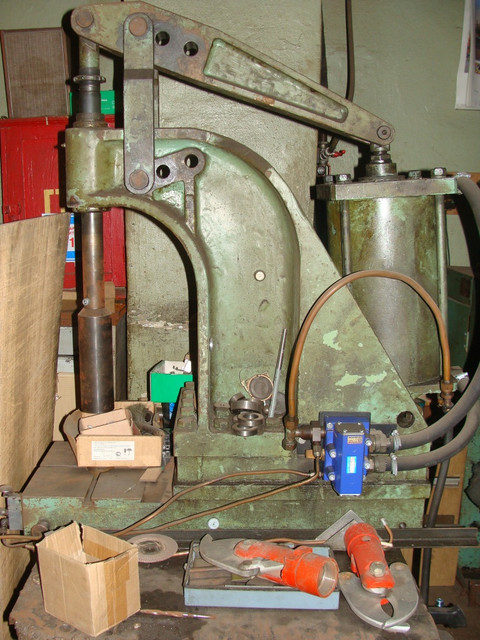 Pneumatic-press.jpg