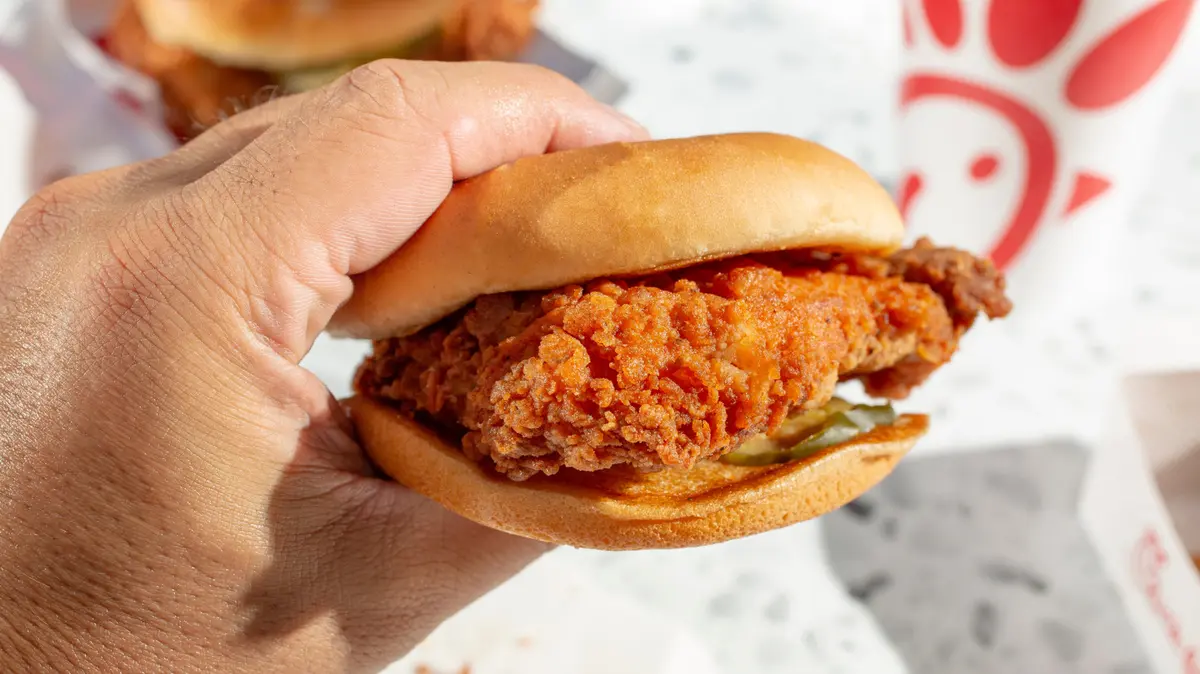 Top Fast Food Chains for High-Quality Chicken
