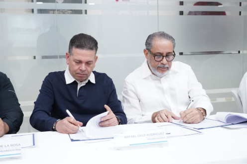 Proindustria formaliza cesión administrativa de los servicios del Parque Industrial de Zona Franca de La Vega   .