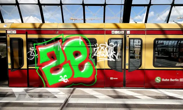 Graffiti artwork by malujeSobie